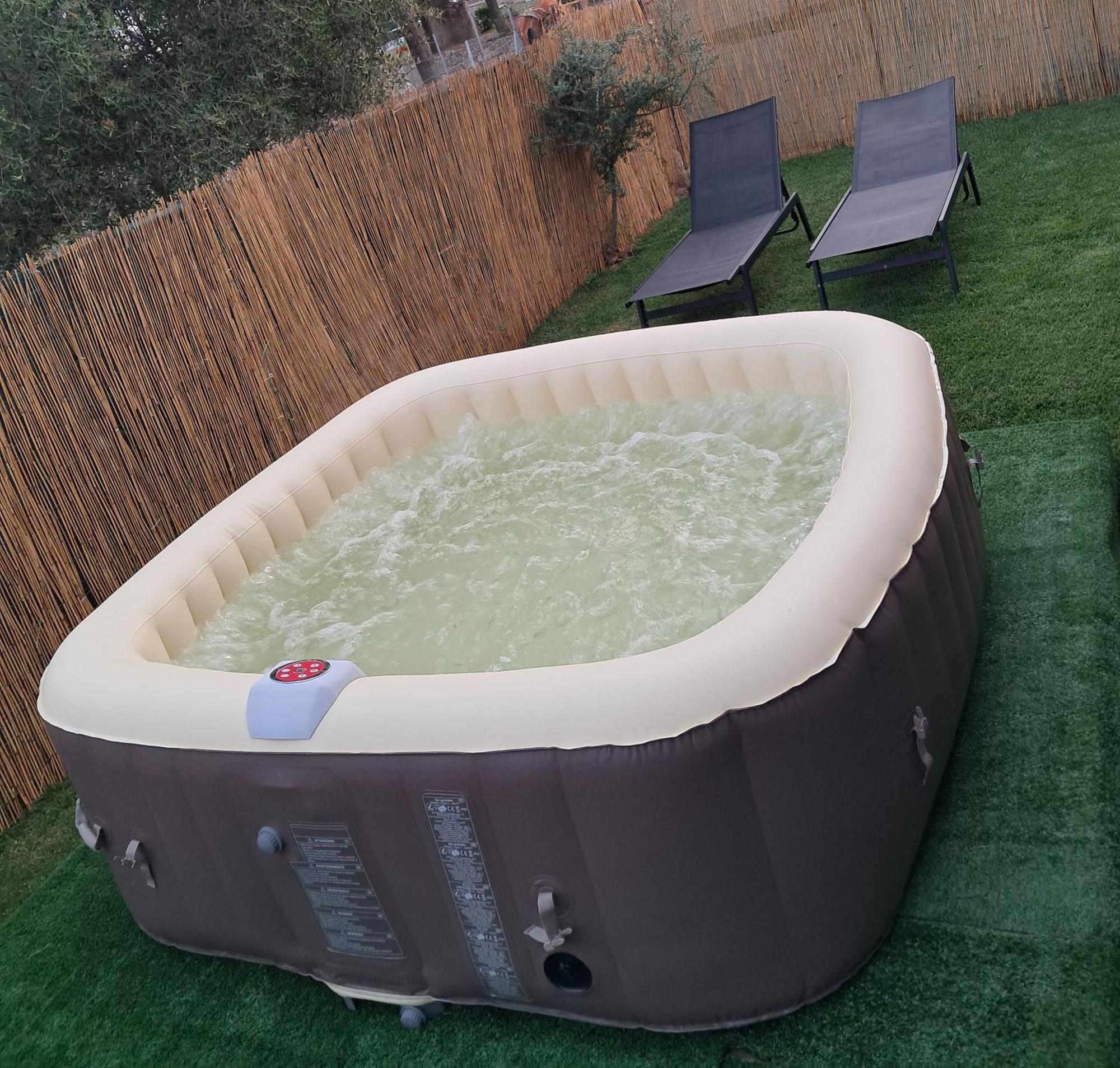 Pasiga - Private Jacuzzi - Apartman Telti Kültér fotó